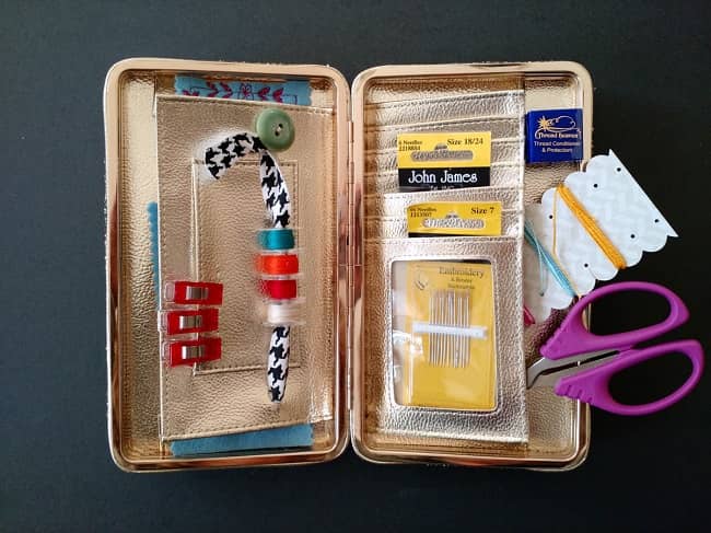 SAKEYR Mini Sewing Kit