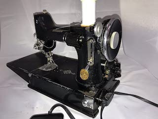 Singer 221K Featherweight Sewing Machine